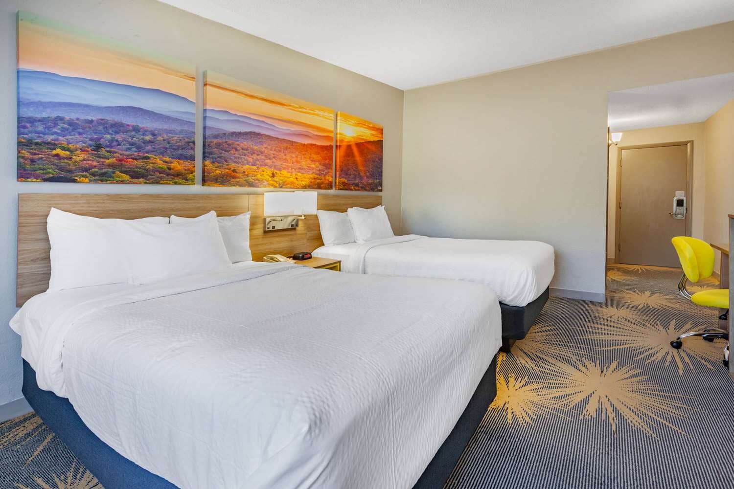 Days Inn by Wyndham Roanoke Hollins Near I-81