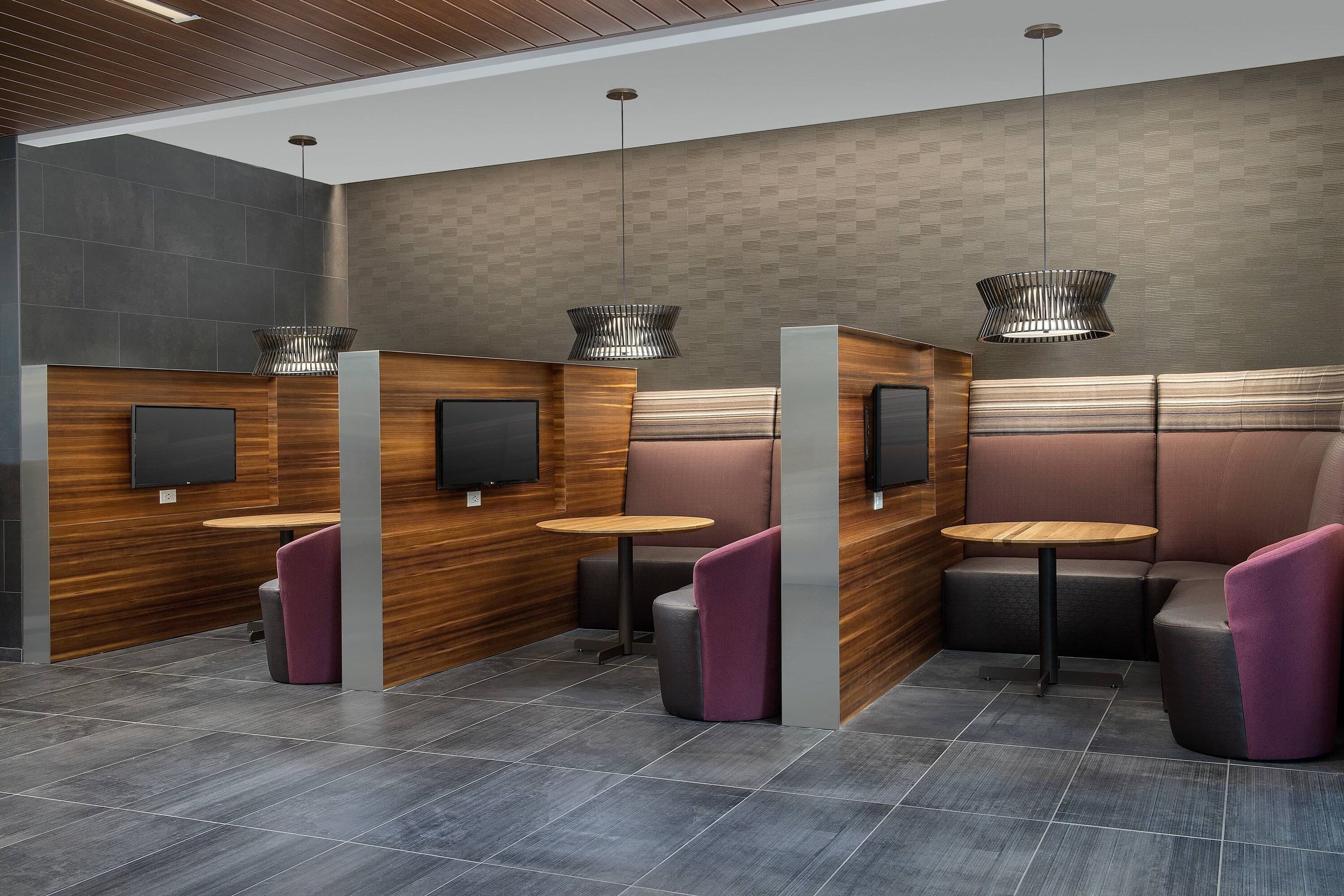Courtyard by Marriott Portland East