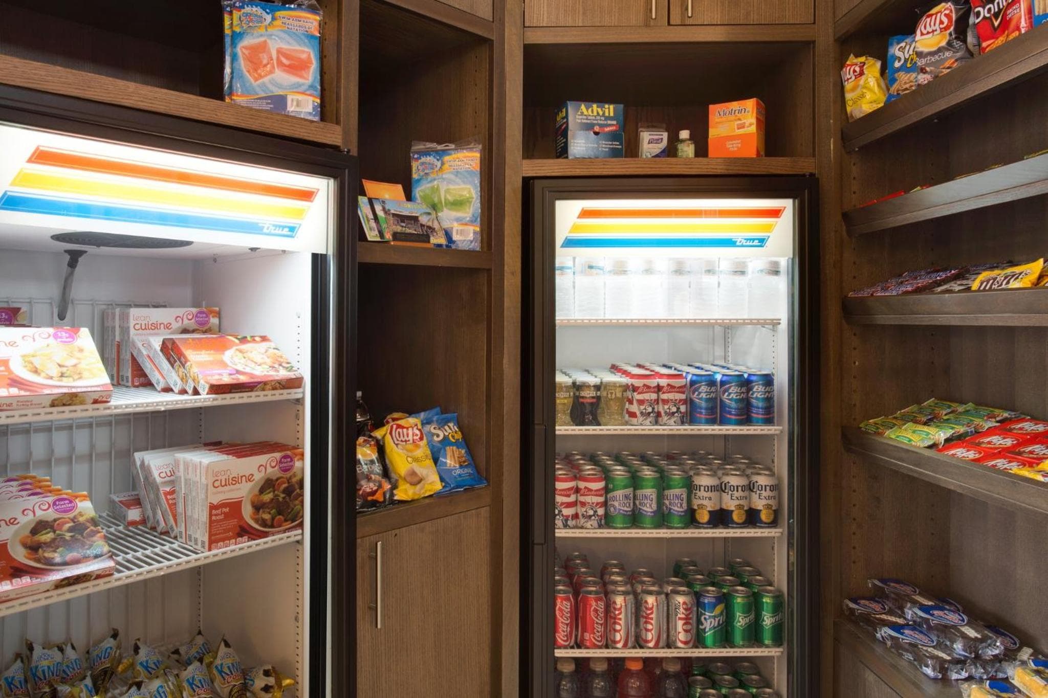 Holiday Inn Express & Suites - Naples Downtown - 5th Avenue