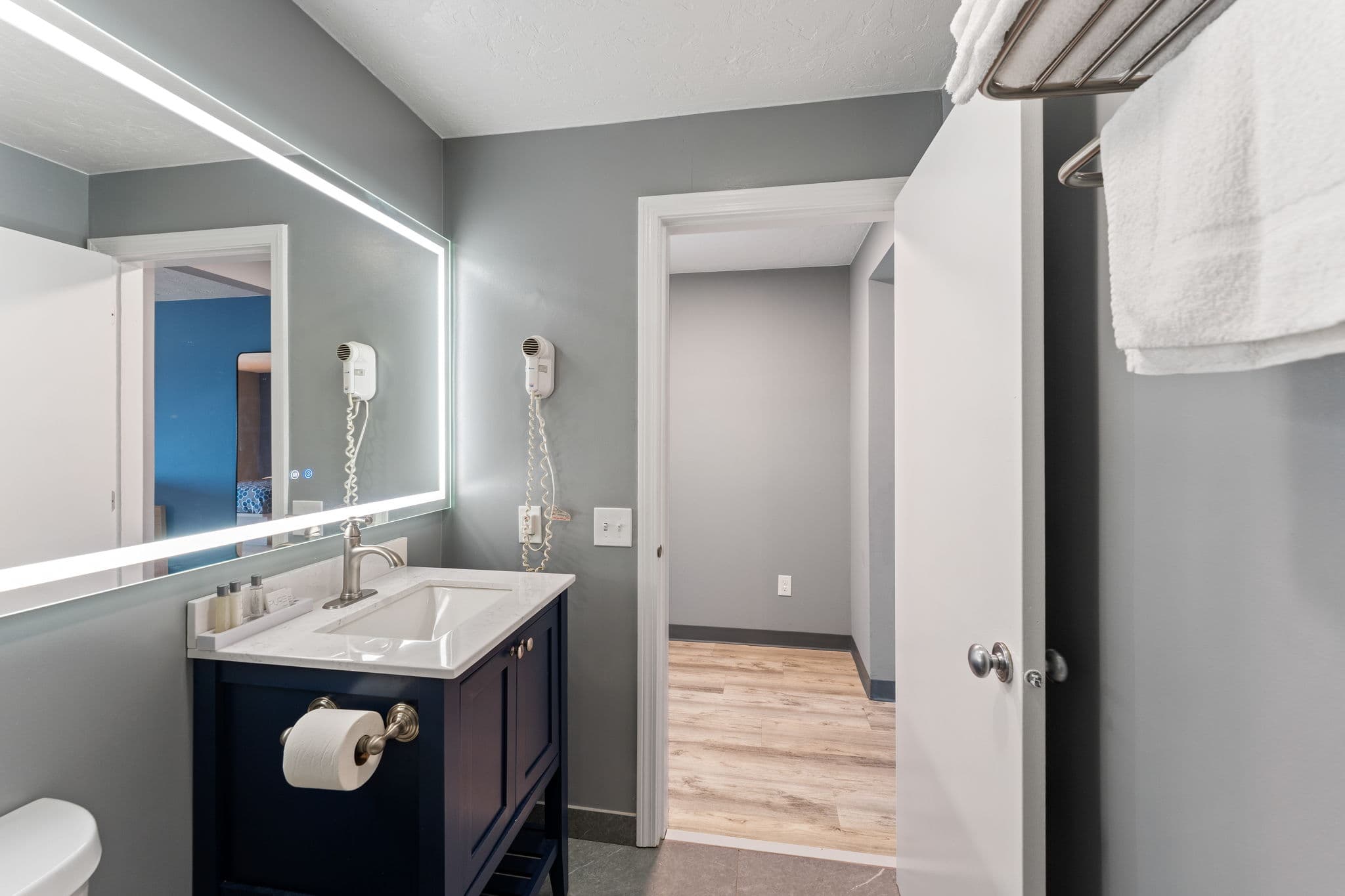 Pilgrim Sands Hotel on Long Beach