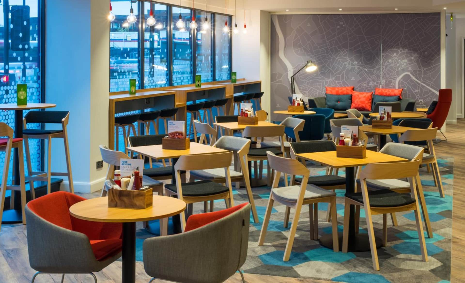 Holiday Inn Express - Bristol City Centre