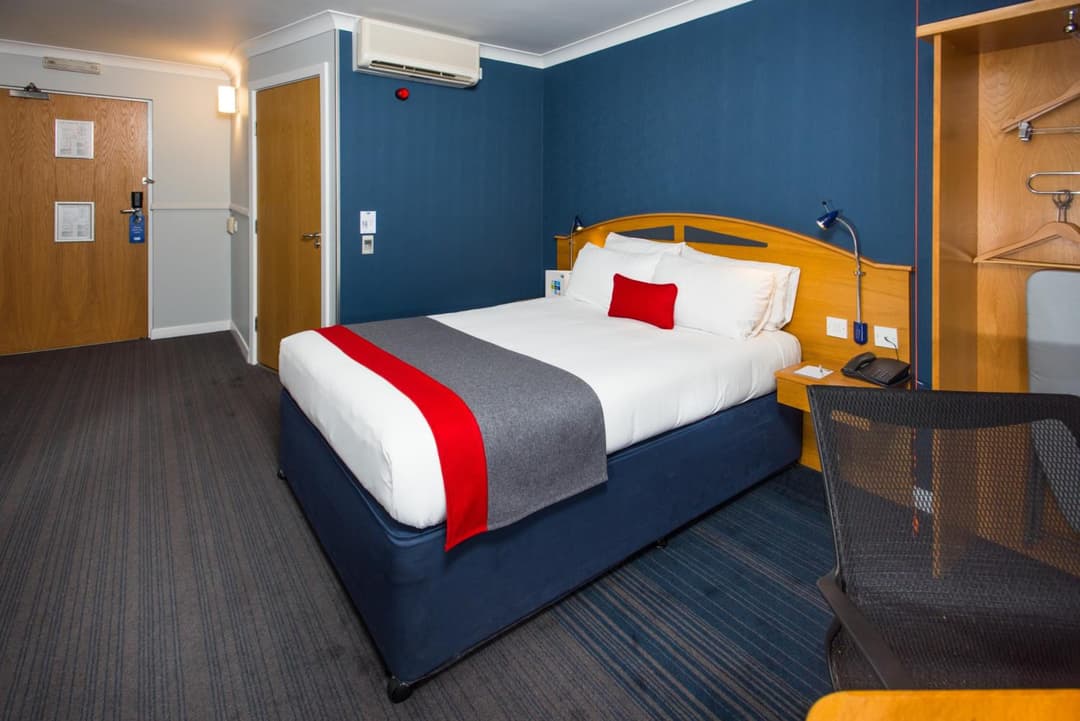 Holiday Inn Express - East Midlands Airport