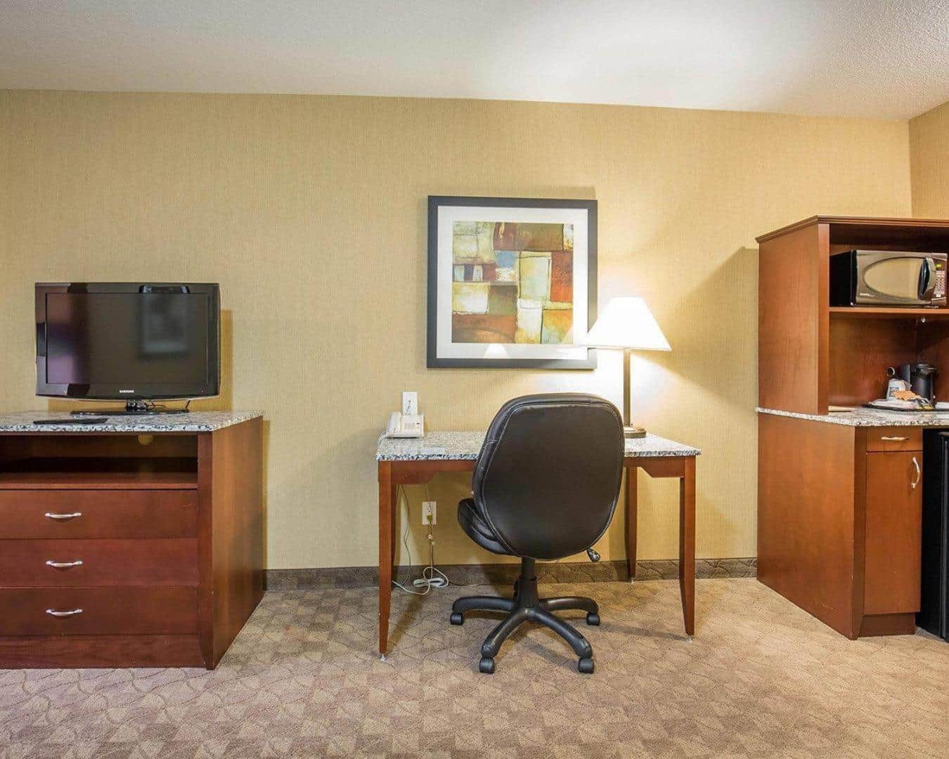 Comfort Inn & Suites
