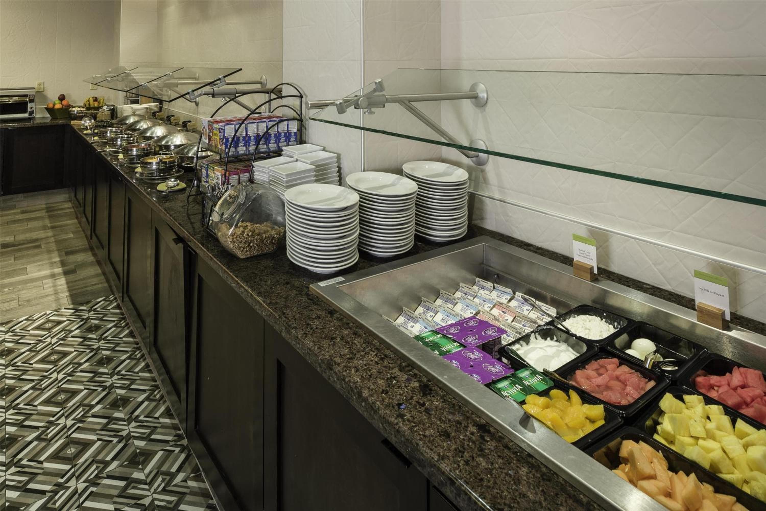 DoubleTree by Hilton Downtown Wilmington - Legal District