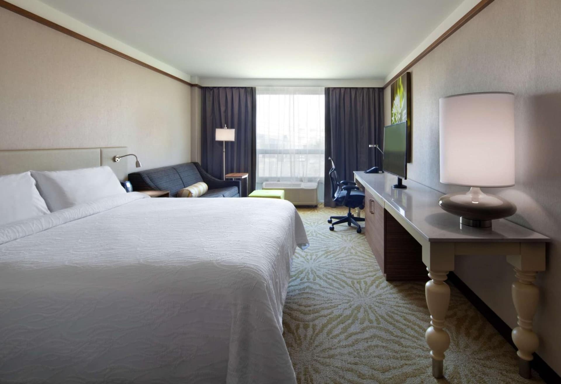 Hilton Garden Inn Montreal Airport