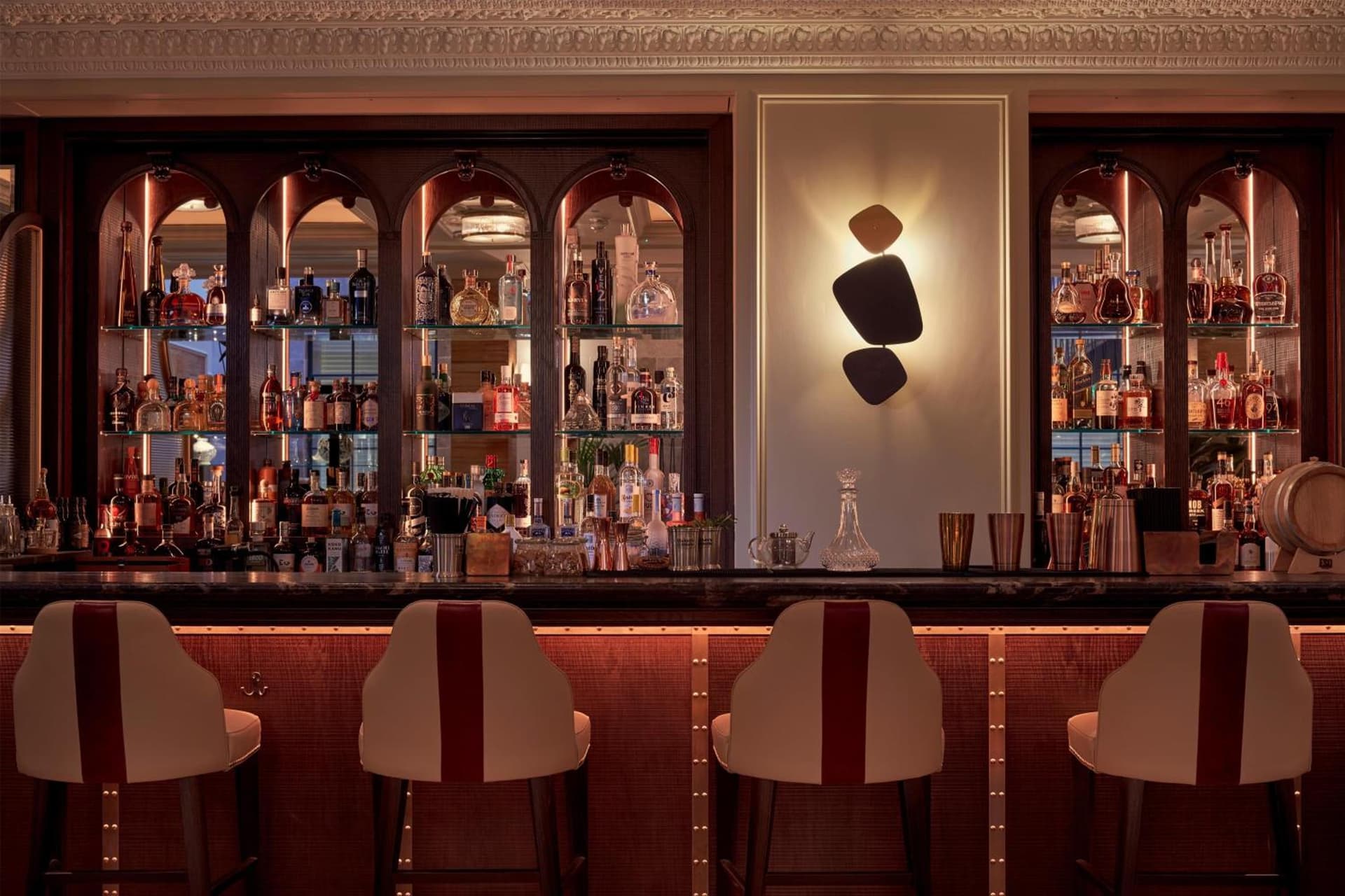 100 Queen's Gate Hotel London Kensington, Curio Collection by Hilton