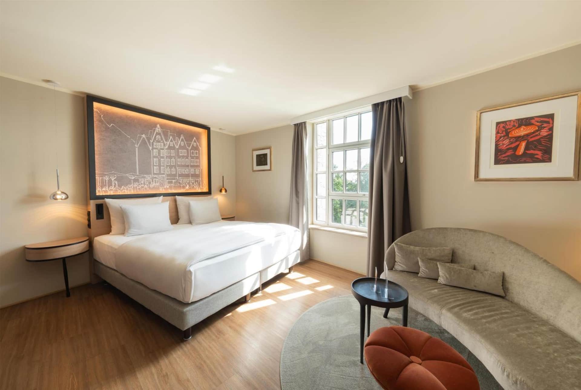 Wasserturm Hotel Cologne, Curio Collection by Hilton