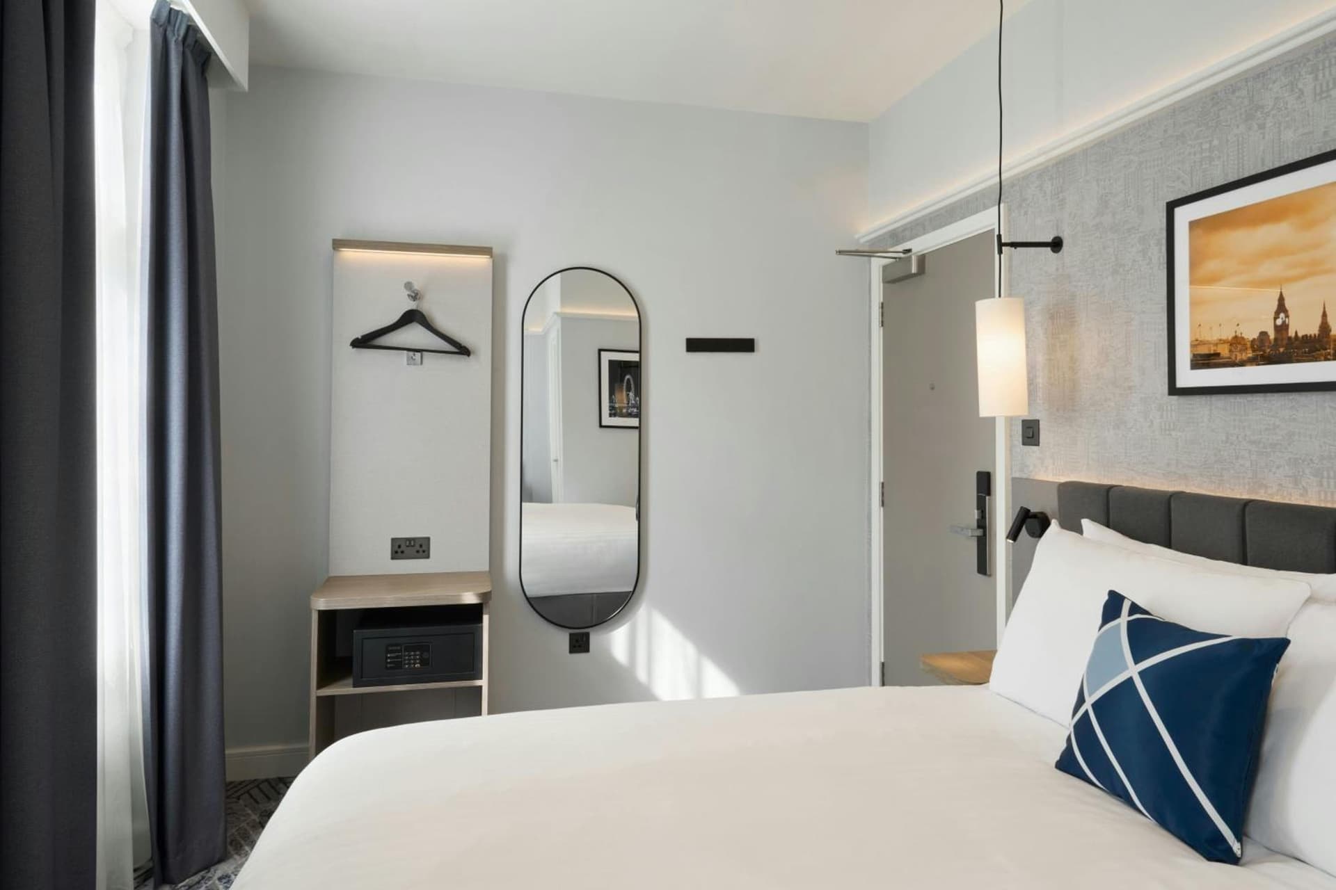 Four Points Flex by Sheraton London Victoria