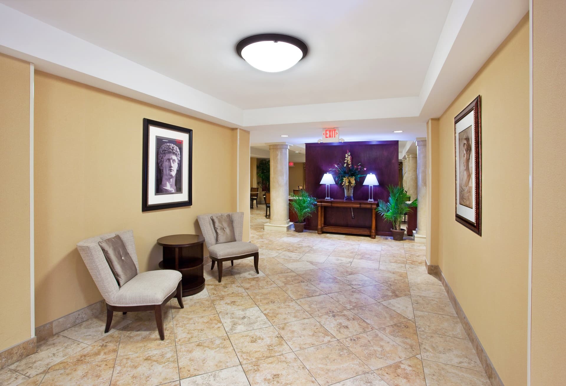 Holiday Inn Express & Suites Niagara Falls