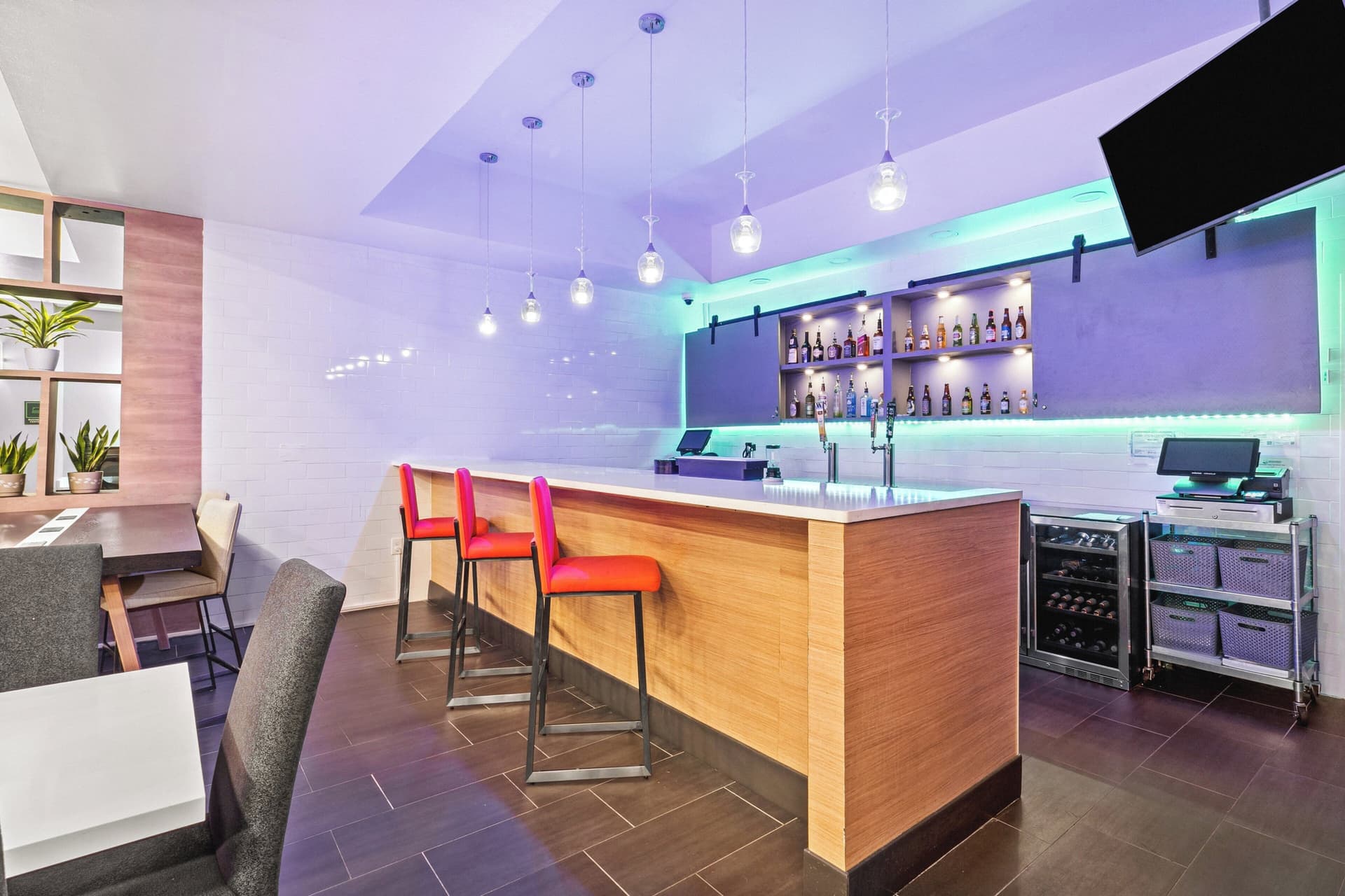 Holiday Inn & Suites - Bothell