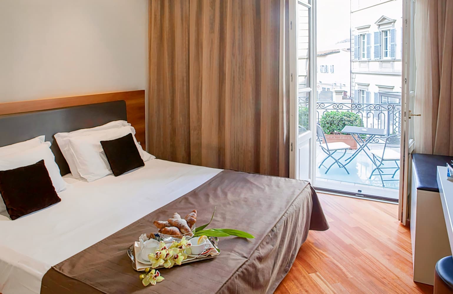 Hotel Embassy City Resort