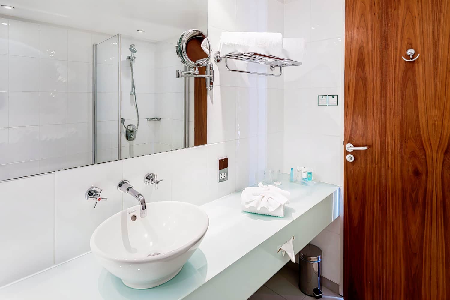 Holiday Inn London Camden Lock, an IHG Hotel