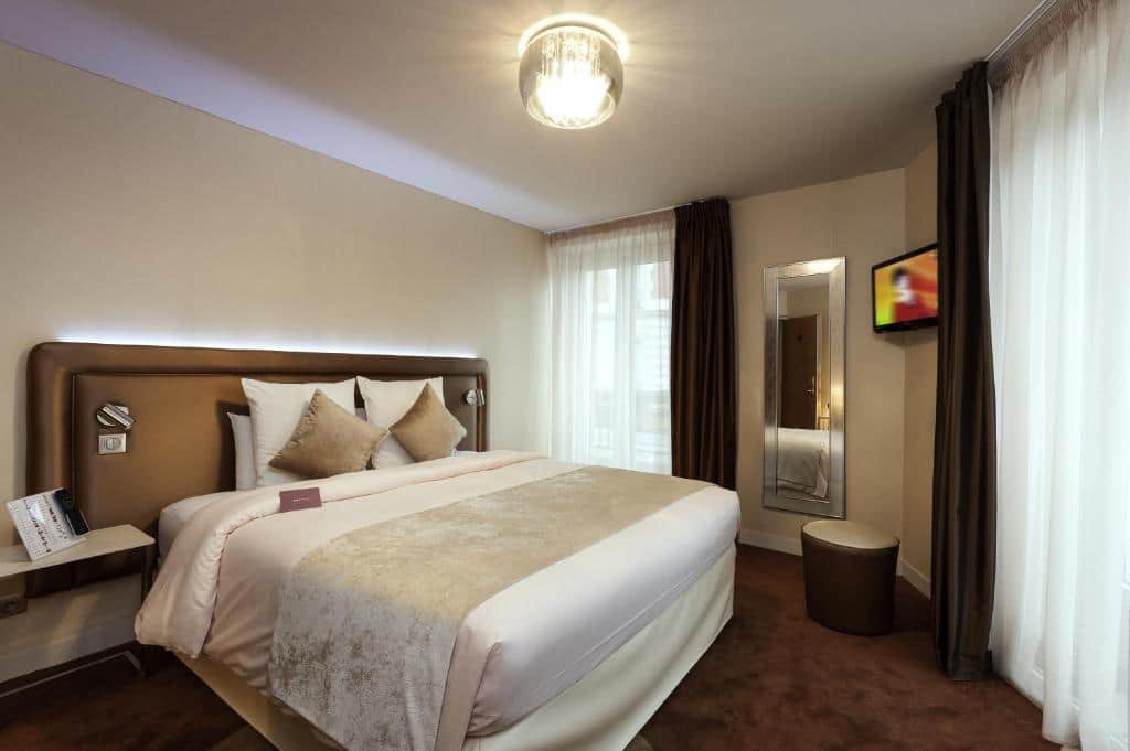 Mercure Paris Place d'Italie Hotel