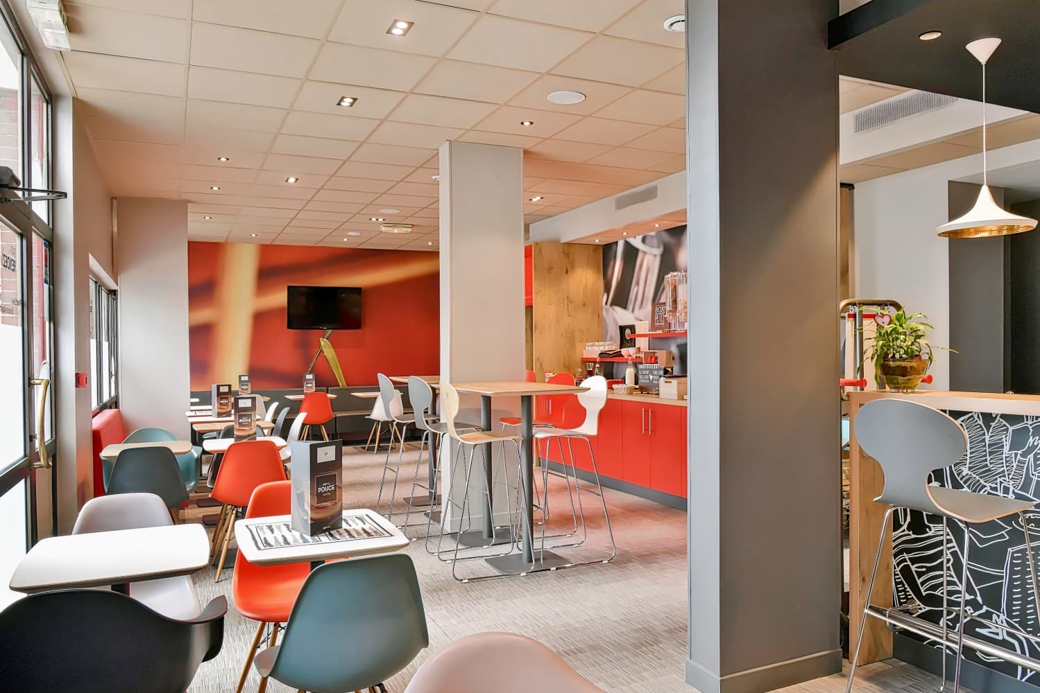 ibis Saint Quentin Basilique