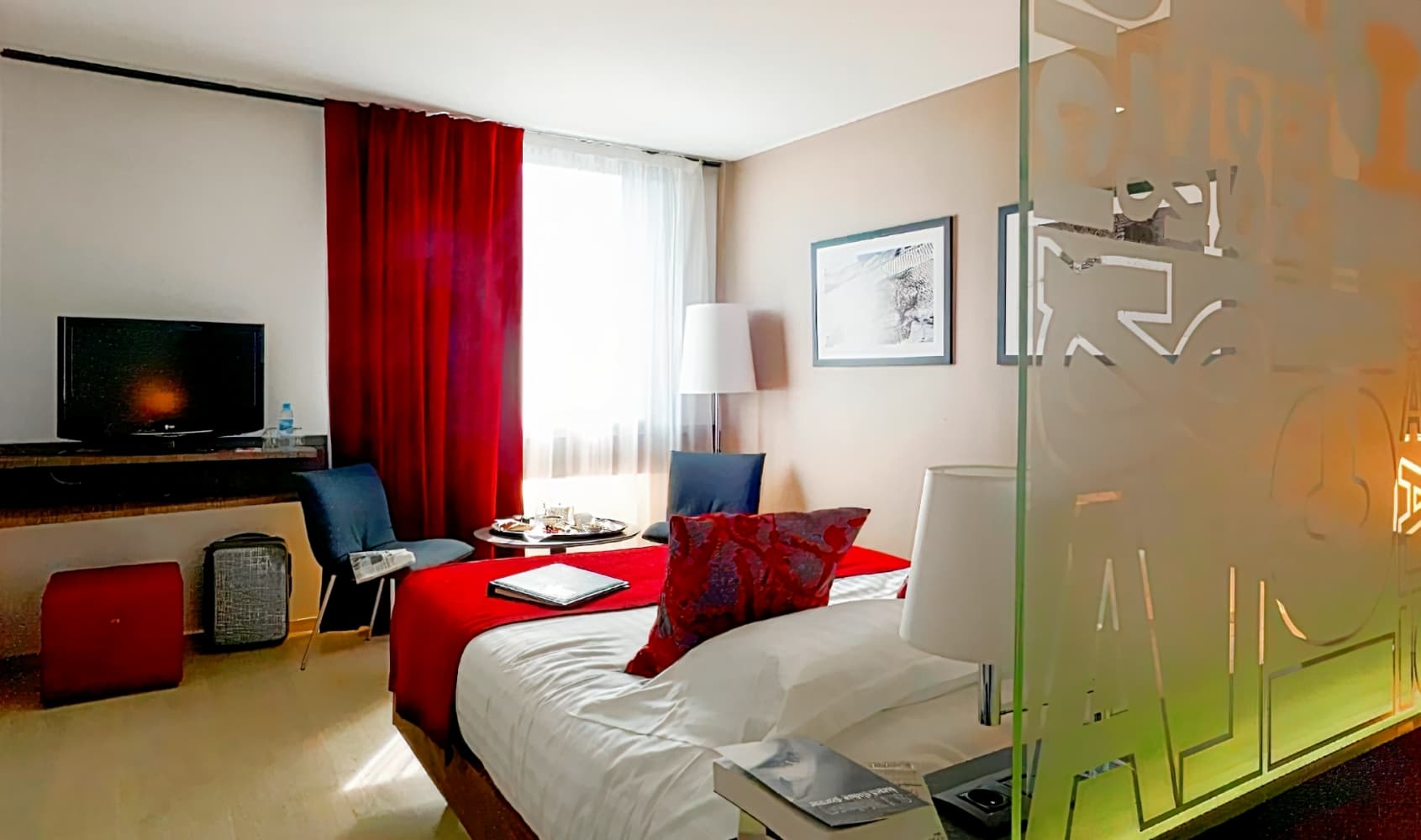 Hôtel Mercure Villefranche en Beaujolais Ici & La