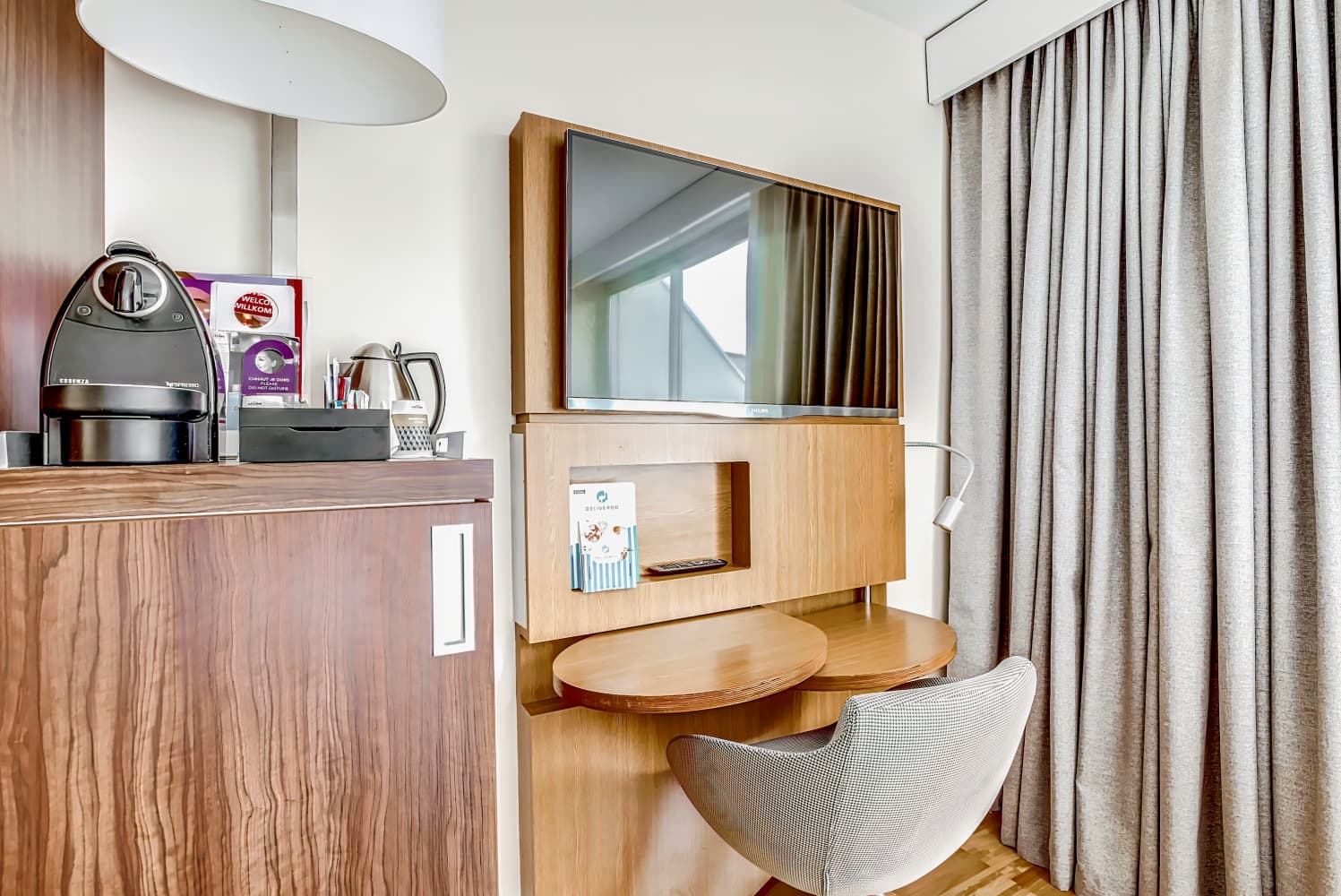 Mercure Paris Arc de Triomphe Étoile Hotel