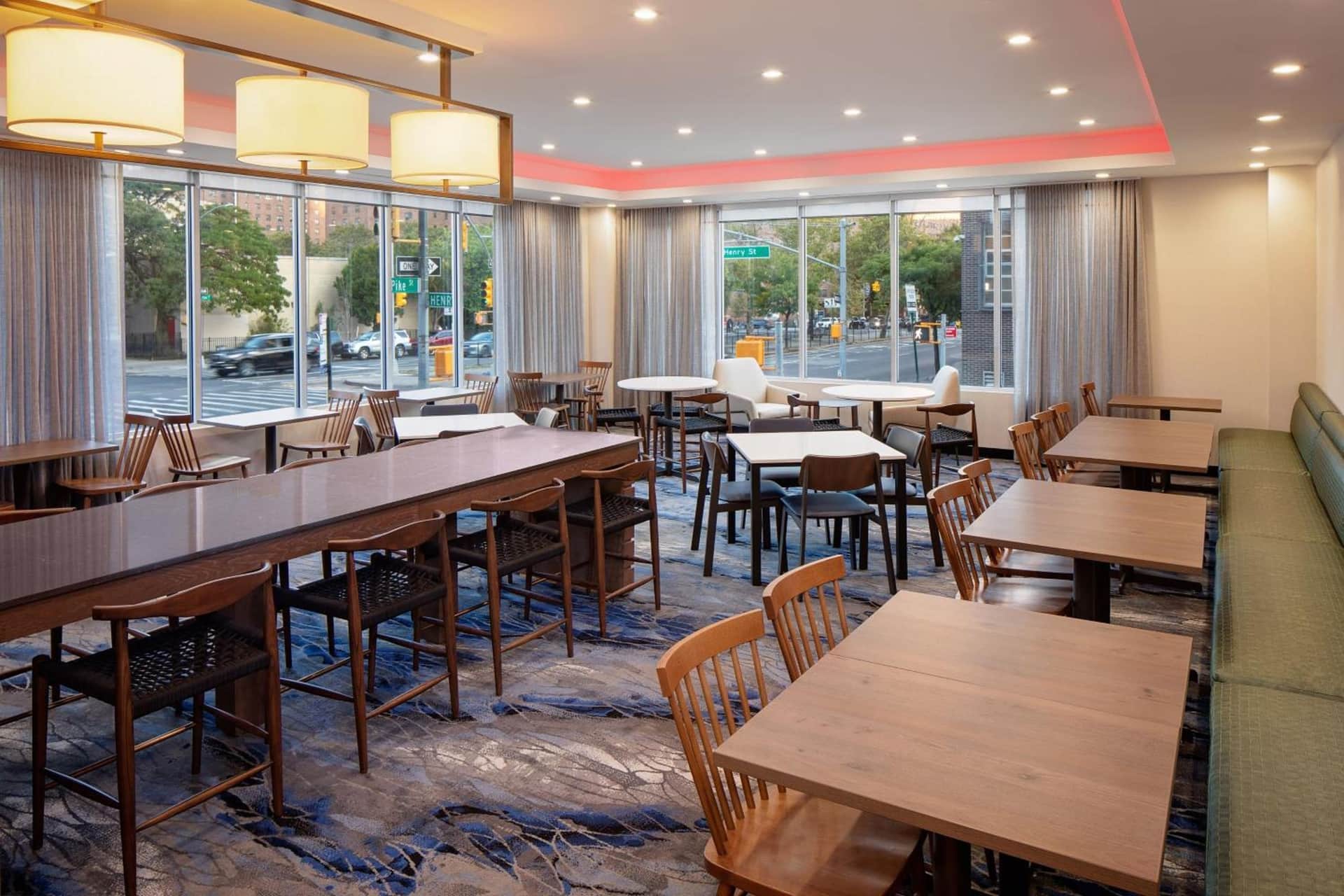 Fairfield Inn & Suites Manhattan / Downtown East