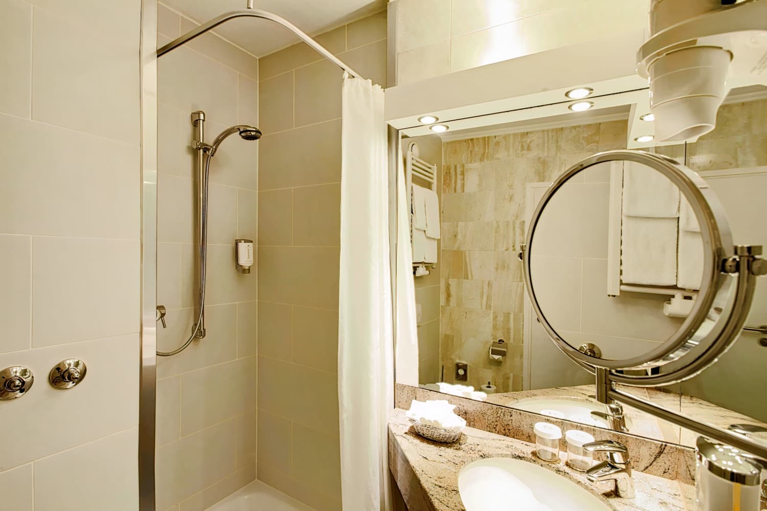 H4 Hotel Frankfurt Messe