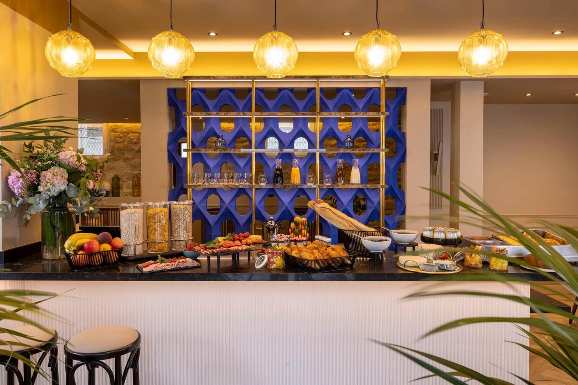 Hotel Le Rocroy Gare du Nord