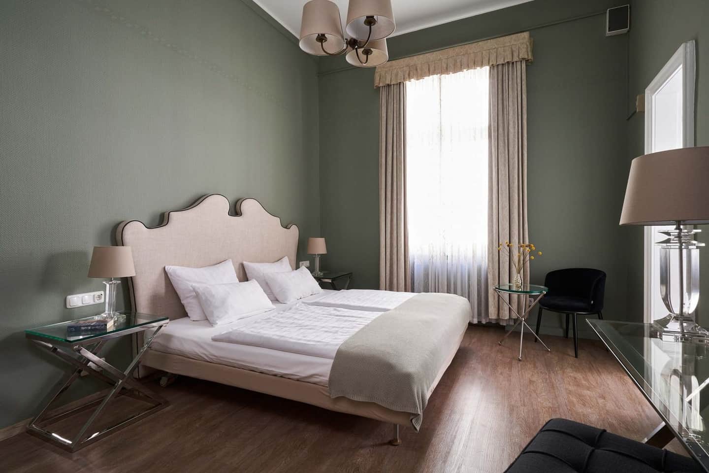 Hotel Monopol - Central Station