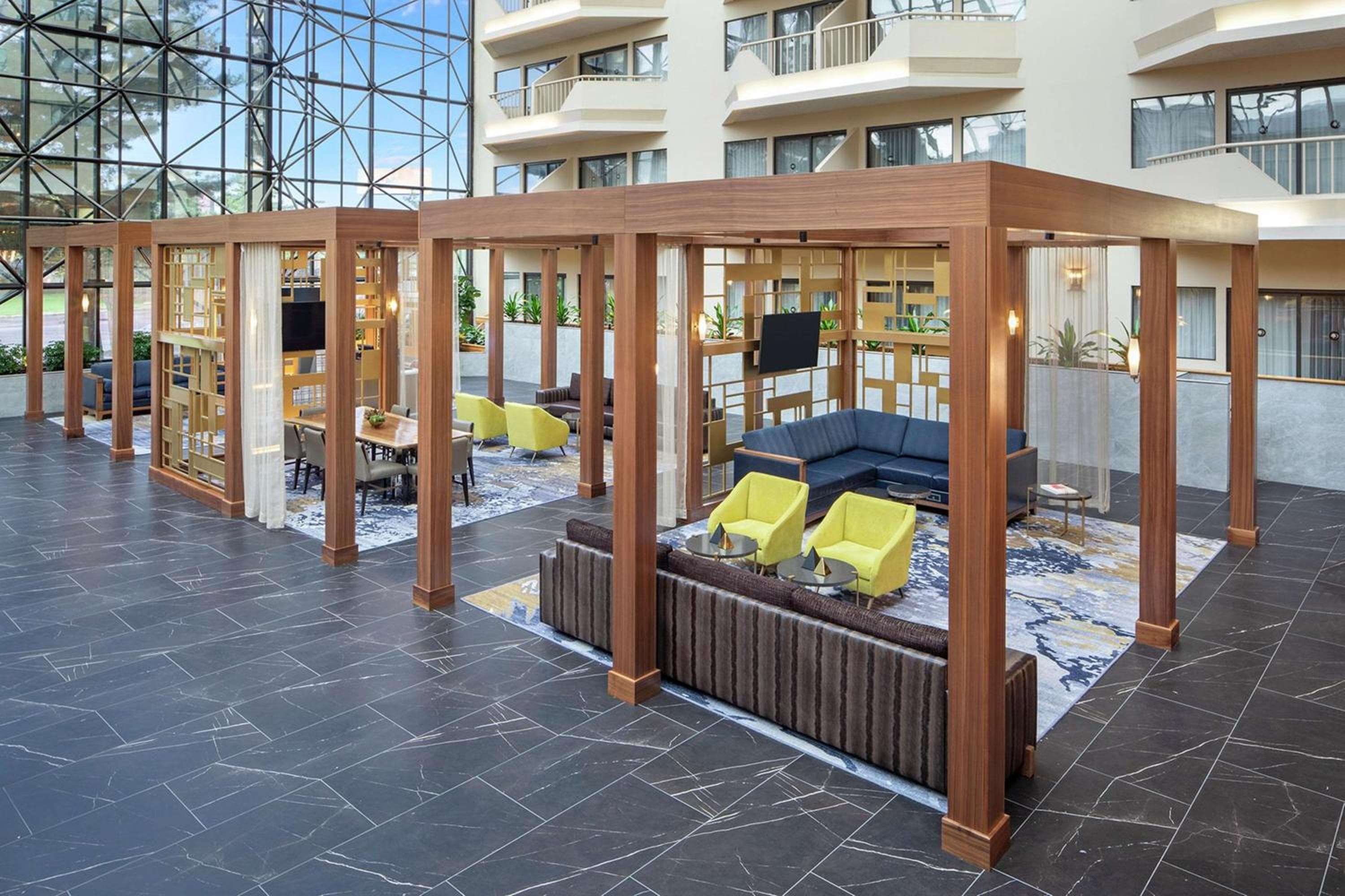 DoubleTree by Hilton Hotel Newark Airport