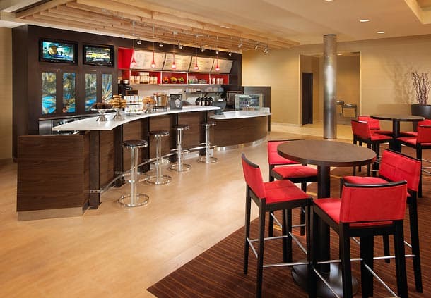 Courtyard Marriott Long Beach Airport